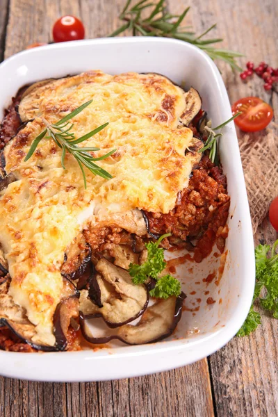 musakka, fırında etli patates