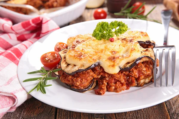 Moussaka, Ugnspotatis med kött — Stockfoto