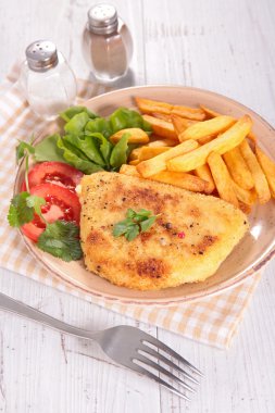 cordon bleu ve patates kızartması