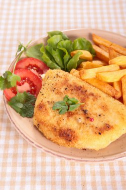 cordon bleu ve patates kızartması