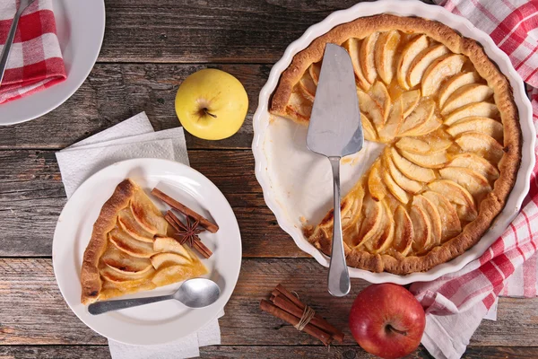 Tarta de manzana dulce fresca —  Fotos de Stock