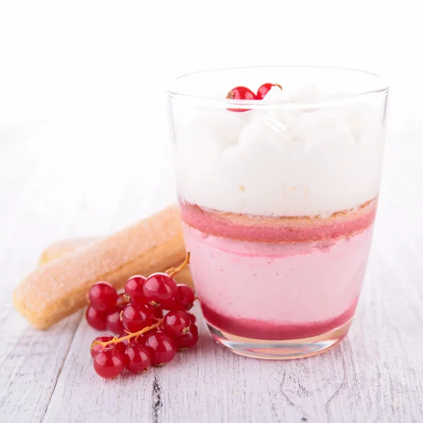 Berry dessert with cream — Stock Photo, Image