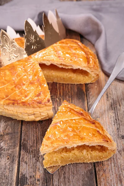 Epiphany cake with crown — Stock Photo, Image