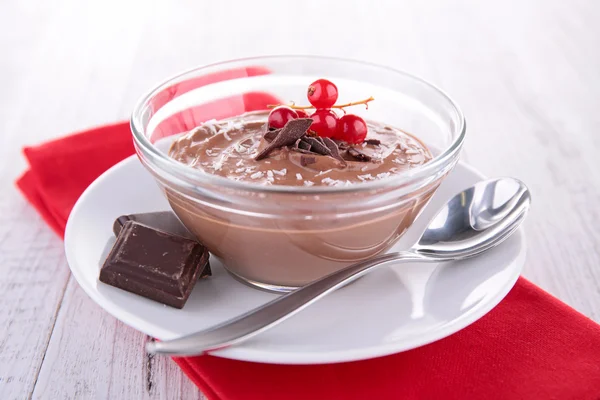 Csokoládé krém és bogyók — Stock Fotó