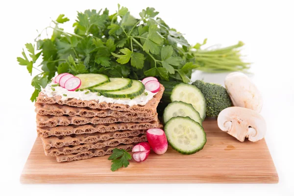Comida dietética. pan y verduras — Foto de Stock