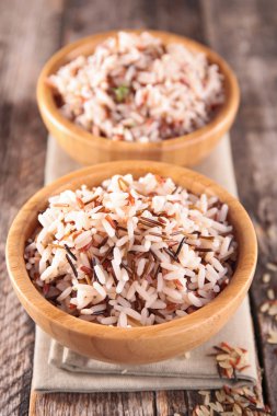 Soya soslu pirinç kâse