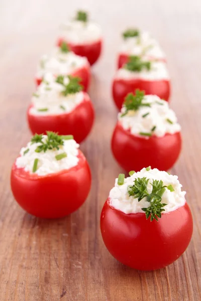Finger food, tomatoes and cheese cream — Stock Photo, Image