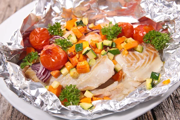 Fish fillet and vegetables — Stock Photo, Image
