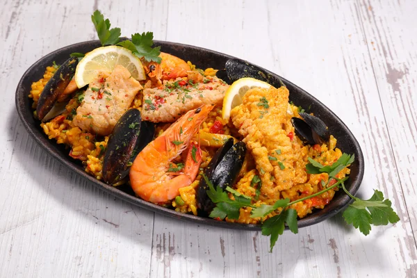 Paella with rice and seafood — Stock Photo, Image