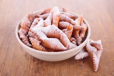 bugne, meleklerin kanatları