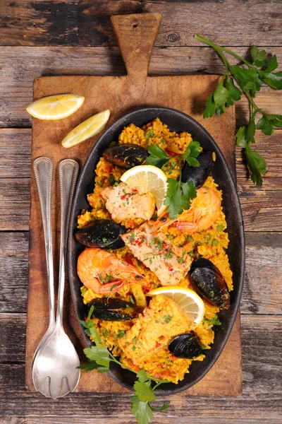 Paella aux fruits de mer avec riz — Photo