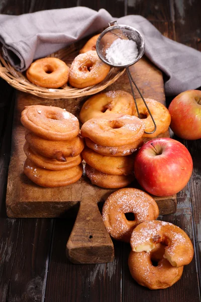 Süße Apfelkrapfen — Stockfoto