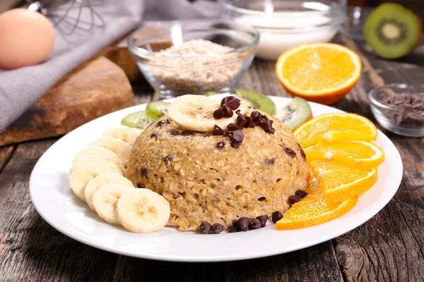 Gâteau bol aux fruits — Photo