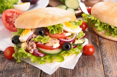 Fransız pan bagnat sandviç