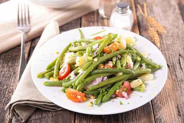 Vegetable salad with beans — Stock Photo, Image