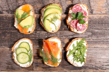 çeşitli sandviçler, brushetta