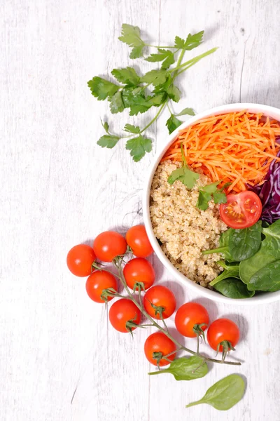 Vegetarische Salatschüssel — Stockfoto