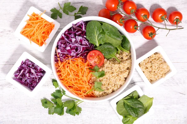 Vegetarian salad bowl — Stock Photo, Image