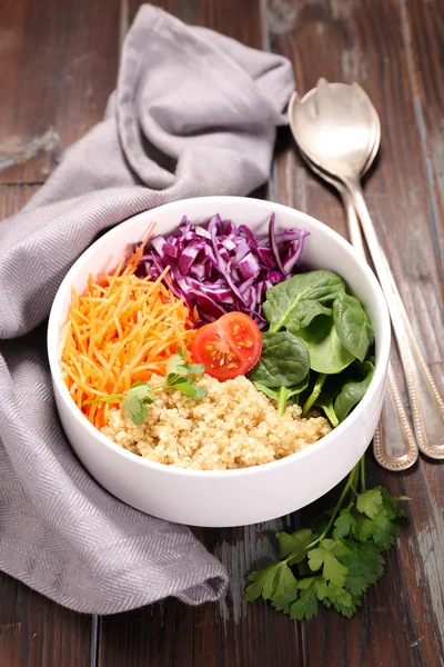 Vegetarian salad bowl — Stock Photo, Image