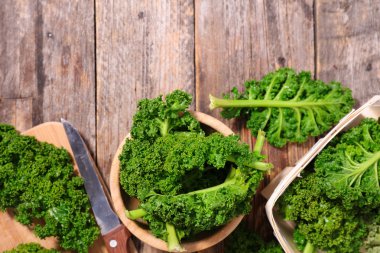 çiğ Lahana yaprakları