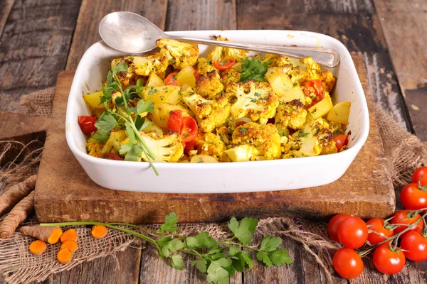 Baked vegetables with cauliflower and cream — Stock Photo, Image