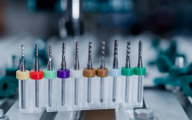 Kesme araçları... CNC değirmen kesme makinesi .