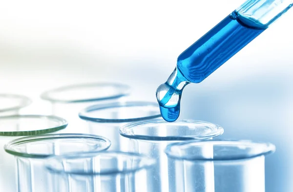 Pipette Adding Fluid One Several Test Tubes Medical Glassware — Stock Photo, Image