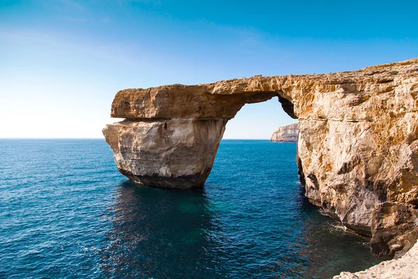 Azure Window, famous stone arch of Gozo island in the sun in summer, Malta — Stock Photo, Image