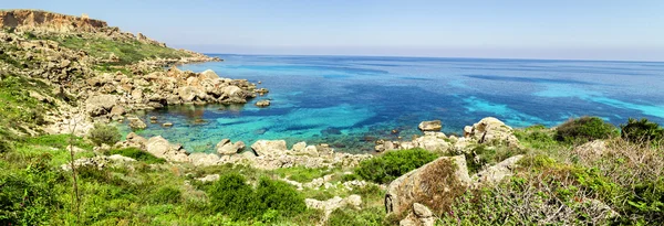 아름 다운 화창한 하루. Gozo 섬, 몰타-Gozo에 Malta.beach — 스톡 사진