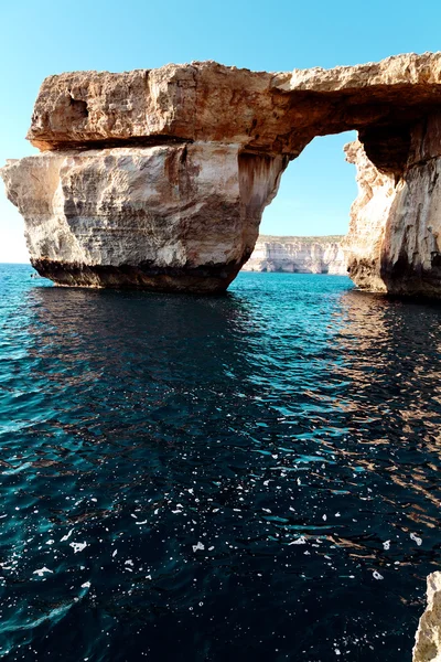 Azure Window, famous stone arch of Gozo island in the sun in summer, Malta. — Stock Photo, Image