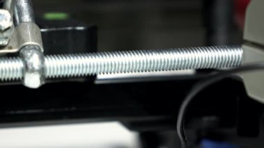 Cıvata üretimi üzerinde açmak