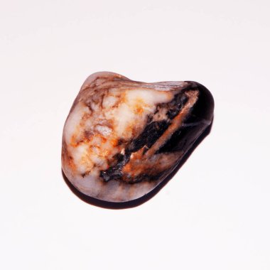 Yarı değerli taşın renk spektrumu, izole edilmiş arkaplan