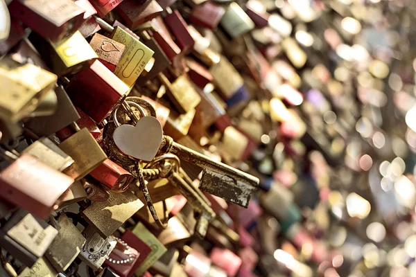 Heart padlock — Stock Photo, Image