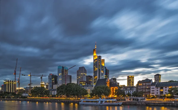 Frankfurtský panorama v noci — Stock fotografie