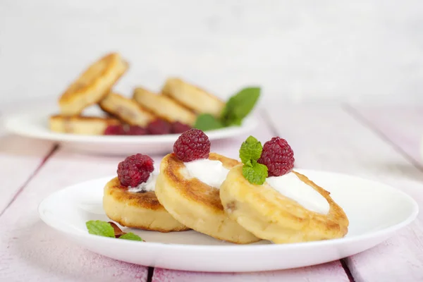 süzme peynirli börek