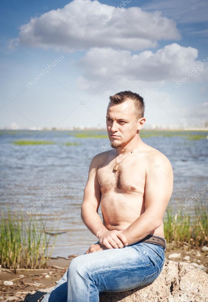 Meztelen képek tinédzserről