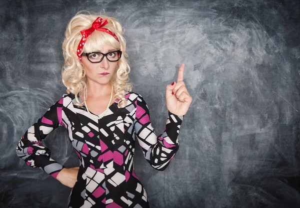 Seriöser Retro-Lehrer mit Brille — Stockfoto