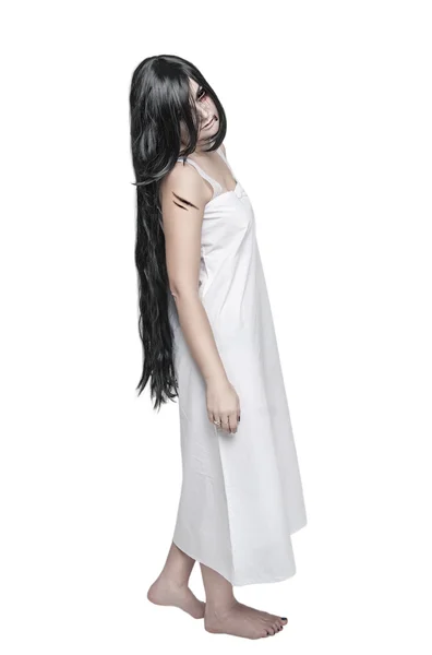 Mistyczny Duch woman w biała koszula długa — Zdjęcie stockowe