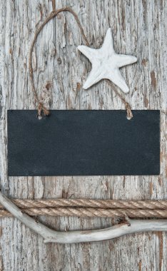 Kara Kuru dal, ip ve seashell Tarih eski ahşap tahta 