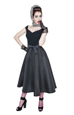 Genç güzel kadın izole tarzı poz yukarı retro PIN 