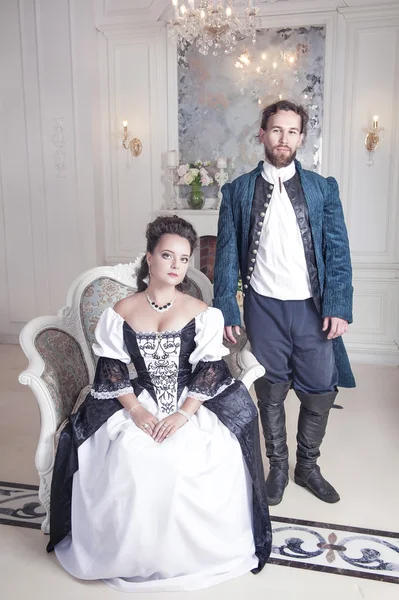 Ropa victoriana hombre fotos stock, imágenes de hombre sin royalties |