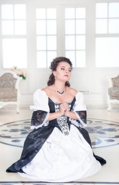 Güzel Ortaçağ kadın dua