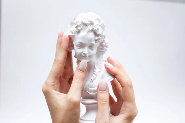 Escultura Miniatura Uma Mulher Mãos Uma Mulher Com Uma Manicure — Fotografia de Stock