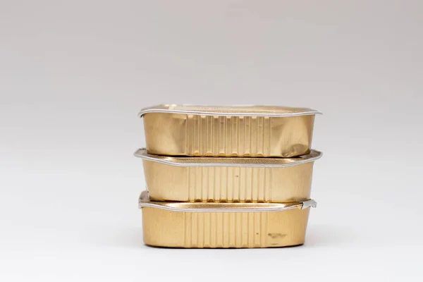 Стек Упакованої Консервованої Їжі Білому Тлі — стокове фото
