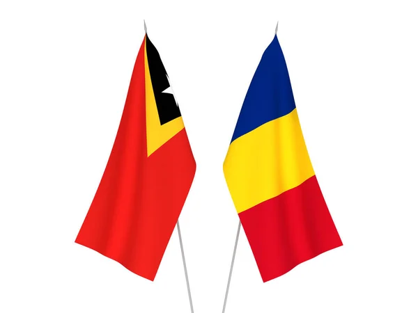 Drapeaux de Roumanie et du Timor oriental — Photo