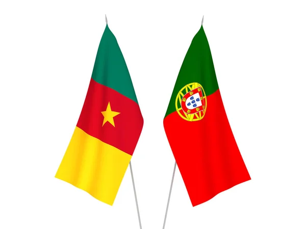 Drapeaux Cameroun et Portugal — Photo