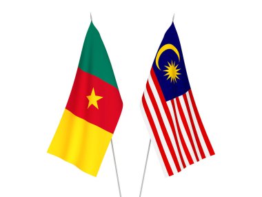 Beyaz arka planda Malezya ve Kamerun 'un ulusal kumaş bayrakları izole edildi. 3d resimleme.