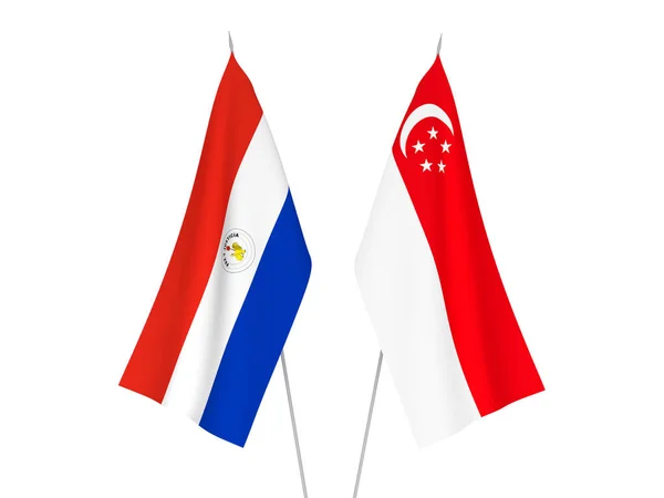 巴拉圭和新加坡的国旗在白色背景下隔离 3D渲染说明 — 图库照片