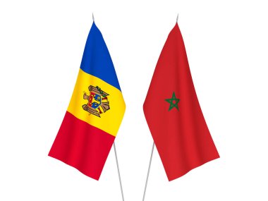 Beyaz arka planda Fas ve Moldova 'nın ulusal kumaş bayrakları izole edildi. 3d resimleme.