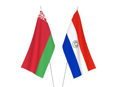 Beyaz arka planda Beyaz Rusya ve Paraguay 'ın ulusal kumaş bayrakları izole edildi. 3d resimleme.